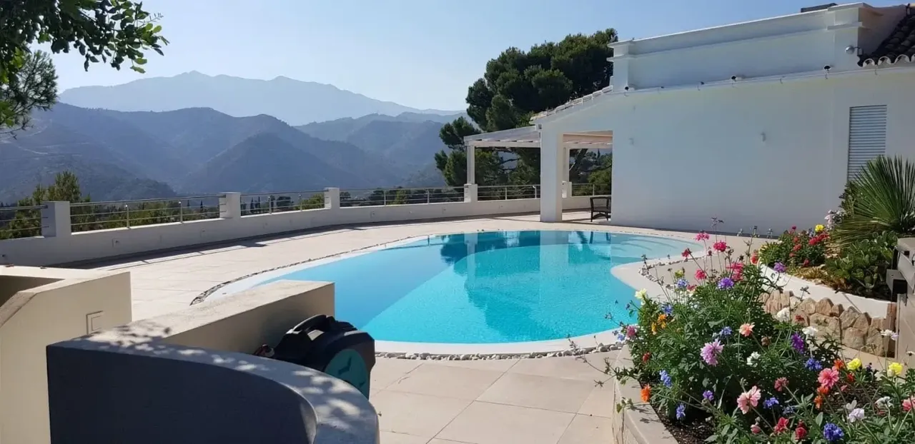 Villa Cerros Del Lago — Marbella 2022