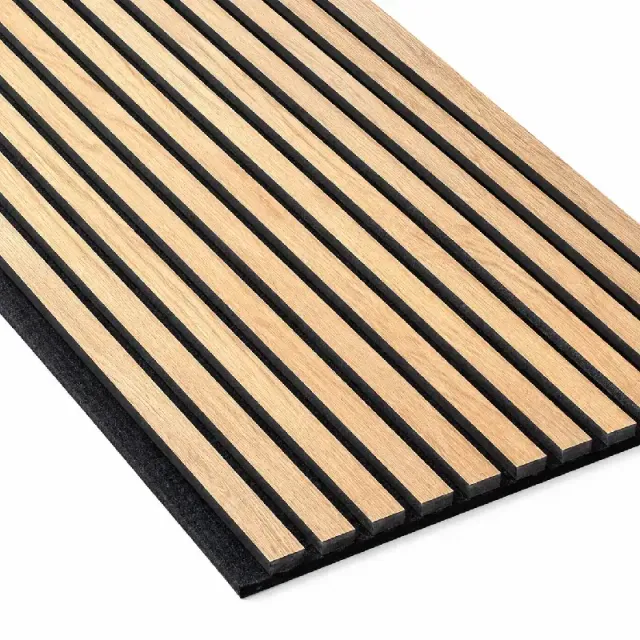 Panel de láminas de madera y fieltro